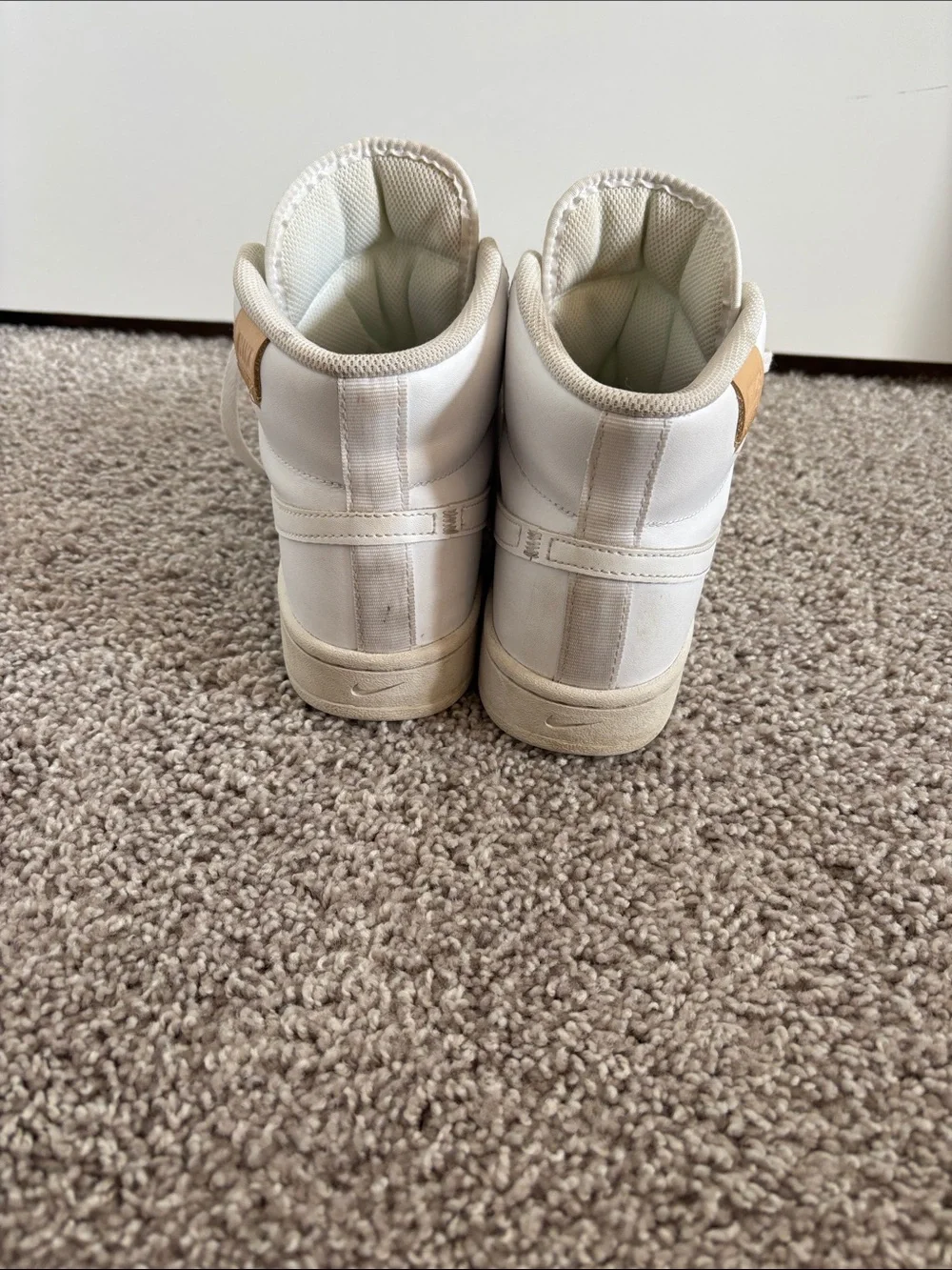 Nike Court Royale in White Onyx